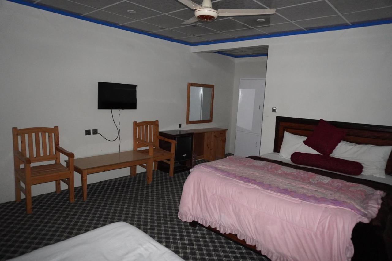 Hotel Mountain Lodge סקרדו מראה חיצוני תמונה