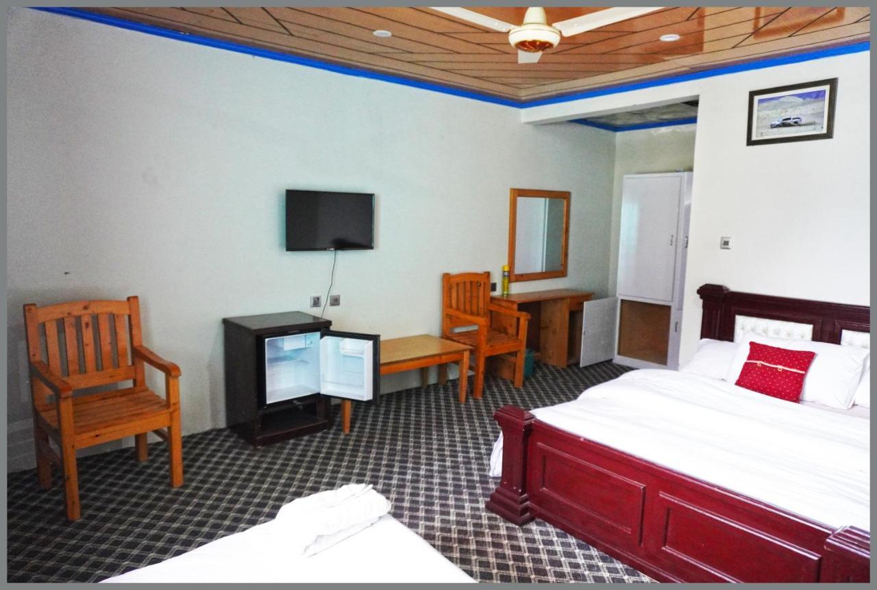 Hotel Mountain Lodge סקרדו מראה חיצוני תמונה